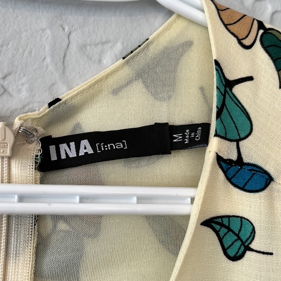 Funky dress - Picture 2 of 4